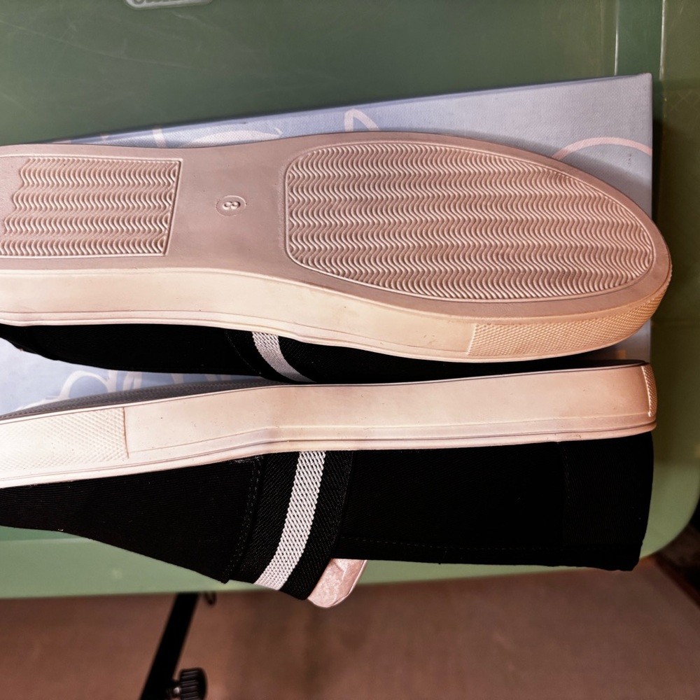 Life Stride Black Slip-On Athletic Shoes with White Accent - Picture 2 of 6